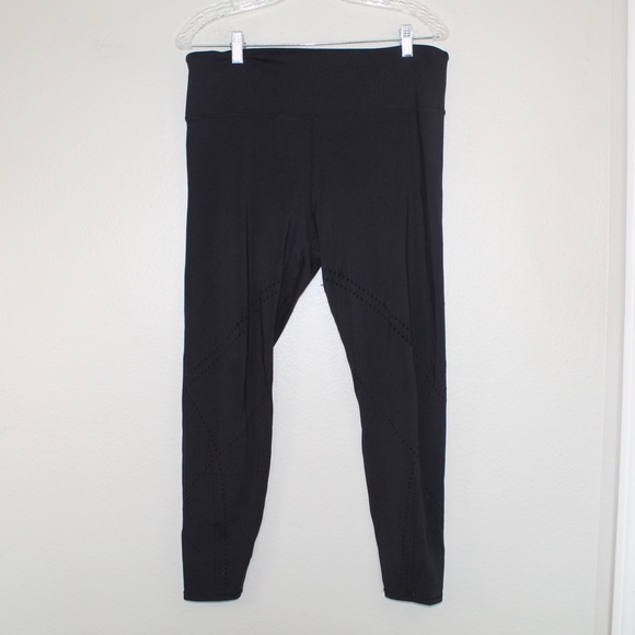 Joylab Black High Waisted Leggings — Extra Large - Picture 3 of 11